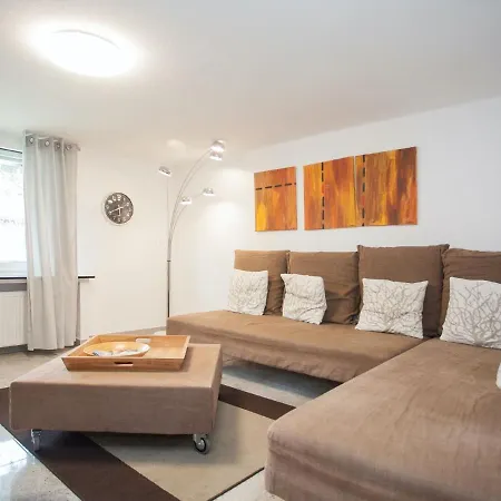 בית נופש Spacious Holiday In With Garden ווינטרברג
